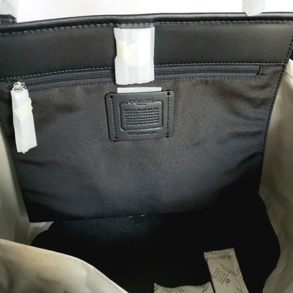 ❗SOLD❗COACH | City Tote in Signature Canvas - Picture 11 of 13